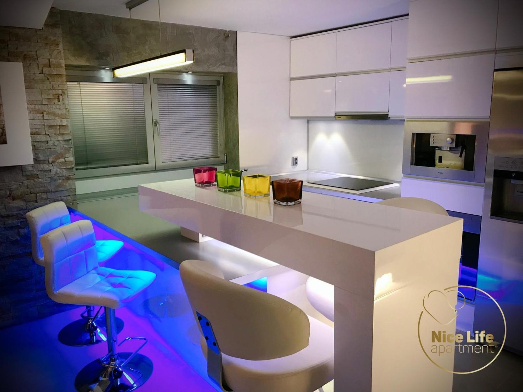 Nice Life - Luxury Apartment In The Old Town. Bratislava Exterior foto